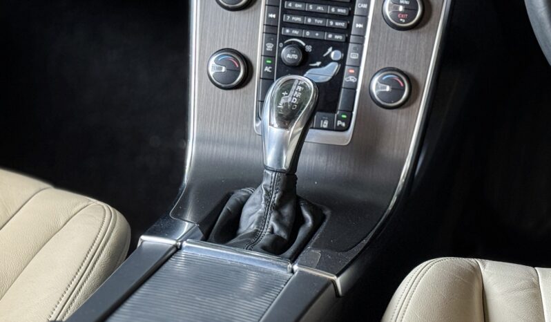 VOLVO V60 full