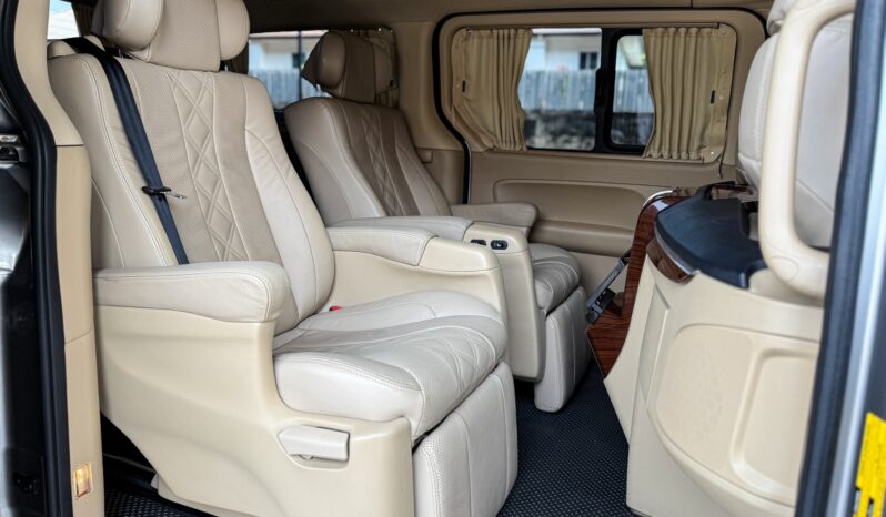 HYUNDAI GRAND STAREX full