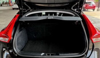 VOLVO V40 full