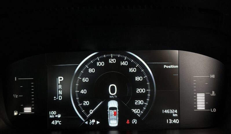 S90 2.0 D4 MOMENTUM full