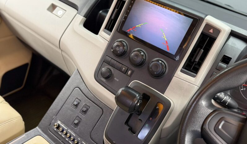 COMMUTER 2.8 VIP full