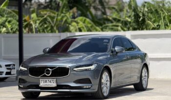 S90 2.0 D4 MOMENTUM full
