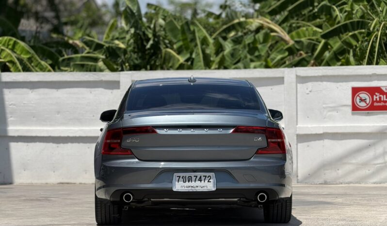 S90 2.0 D4 MOMENTUM full