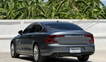 S90 2.0 D4 MOMENTUM full
