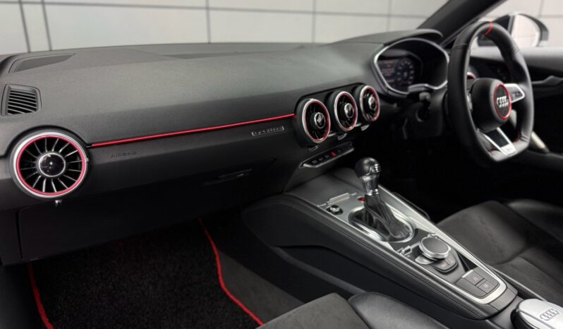TT 2.0 COUPE 45 TFSI QUATTRO S LINE full
