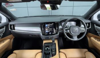 S90 2.0 D4 MOMENTUM full